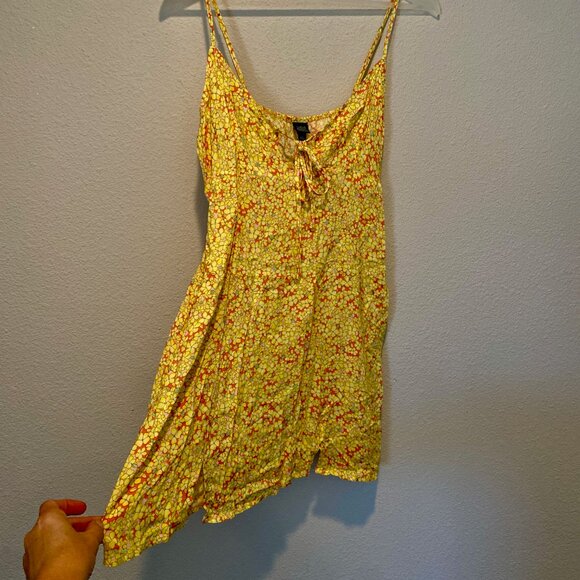 Wild Fable Yellow Ditzy Floral‎ Babydoll Mini Sundress with Pockets - Picture 4 of 5